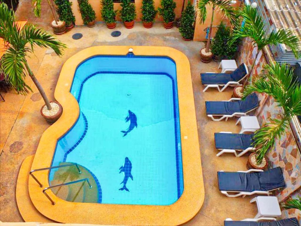 Phratamnak Inn - 100 meter from Beach Pattaya Exterior foto